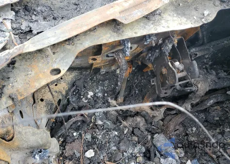 2021 Ford Mustang Mach-E Select z USA, uszkodzony, nr VIN 3FMTK1SS3MMA42348